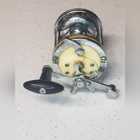 Vintage Garcia Mitchell 600A Trolling Fishing Reel Made in France - Picture 14 of 16